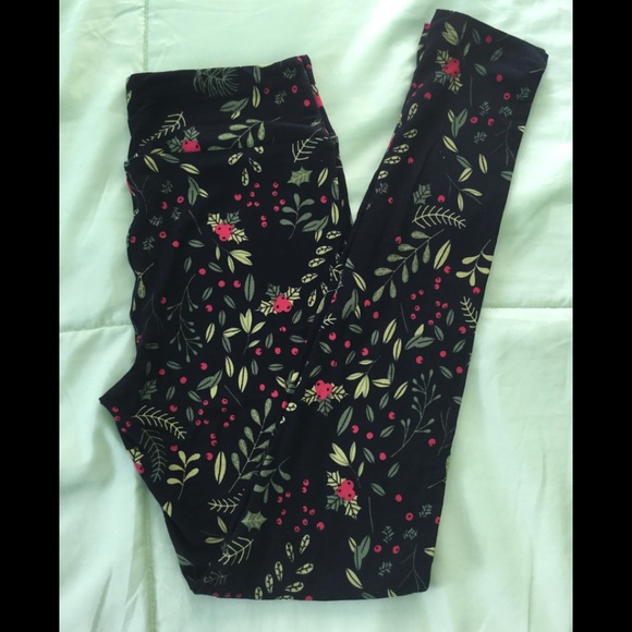 LuLaRoe Pants - FINAL✂️ NWOT OS Christmas LuLaRoe 2018 🎅🏻🎄
